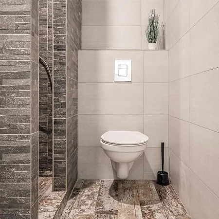 By Pyramid - Michal *