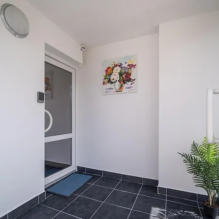 Apartament By Pyramid - Michal Bratysława