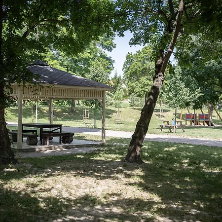 By Pyramid - Michal Apartament *